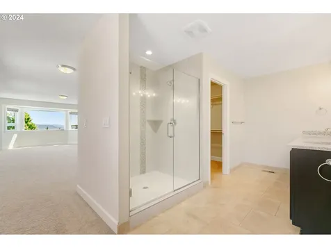 2106 N 6th Street Washougal WA 98671
