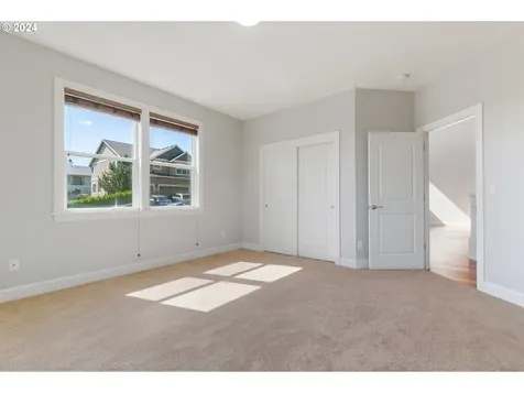 2106 N 6th Street Washougal WA 98671