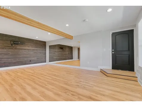 2106 N 6th Street Washougal WA 98671