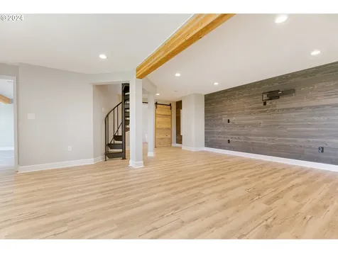 2106 N 6th Street Washougal WA 98671