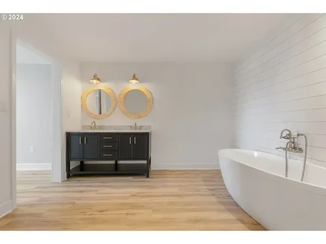 2106 N 6th Street Washougal WA 98671