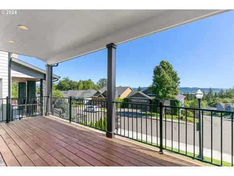 2106 N 6th Street Washougal WA 98671