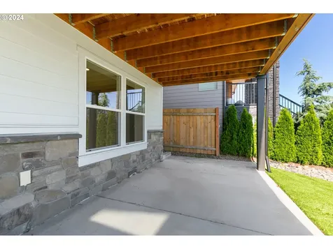 2106 N 6th Street Washougal WA 98671