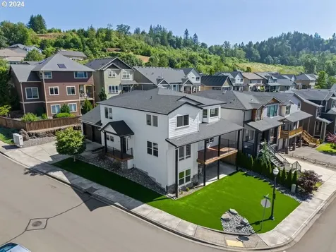 2106 N 6th Street Washougal WA 98671