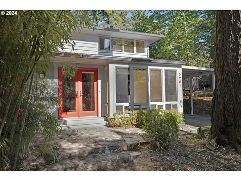 3901 SW Hamilton Street Portland OR 97221