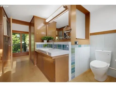 3901 SW Hamilton Street Portland OR 97221