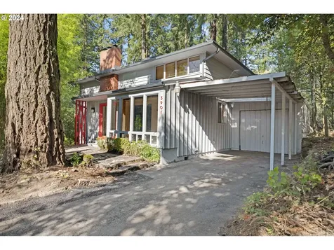 3901 SW Hamilton Street Portland OR 97221