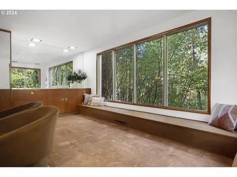 3901 SW Hamilton Street Portland OR 97221