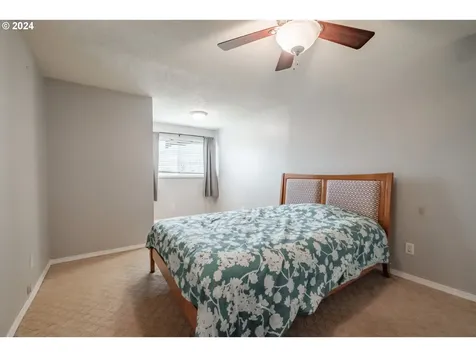 1565 Astor Way Woodburn OR 97071