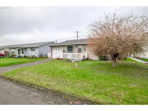 1565 Astor Way Woodburn OR 97071