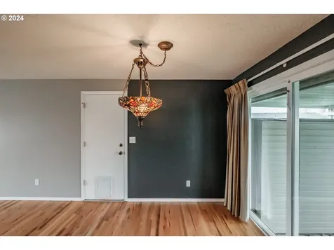 1565 Astor Way Woodburn OR 97071