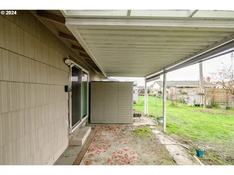 1565 Astor Way Woodburn OR 97071