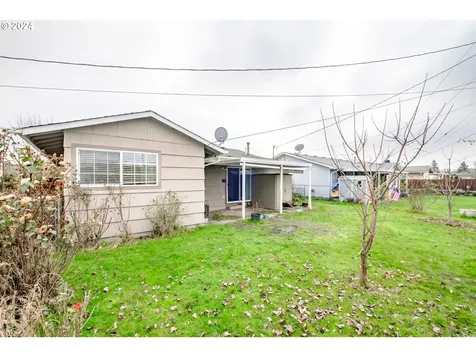 1565 Astor Way Woodburn OR 97071