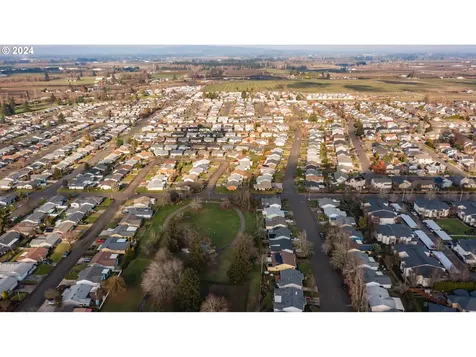 1565 Astor Way Woodburn OR 97071