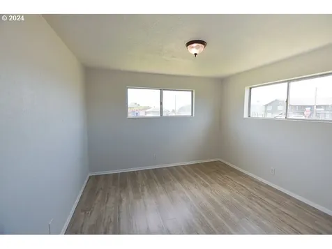 748 Ne Church Avenue Roseburg OR 97470