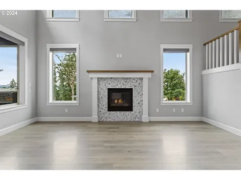 14140 Quail Court Oregon City OR 97045