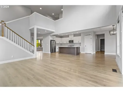 14140 Quail Court Oregon City OR 97045