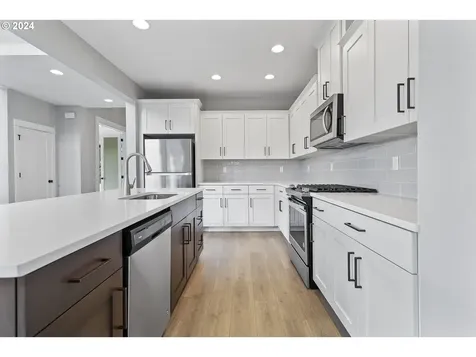 14140 Quail Court Oregon City OR 97045
