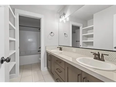 14140 Quail Court Oregon City OR 97045