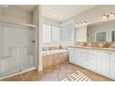 16816 SW Reghetto Street Sherwood OR 97140