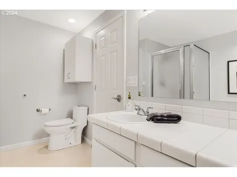 2015 Ne 137th Court Vancouver WA 98684