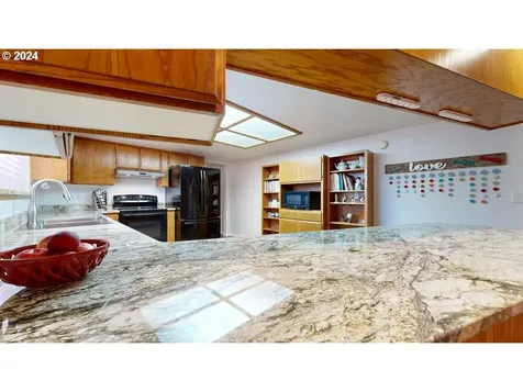 945 Helen Lane Brookings OR 97415