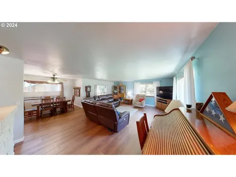 945 Helen Lane Brookings OR 97415