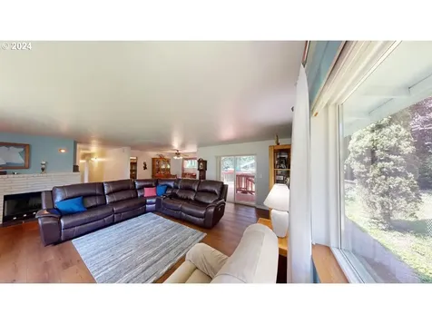 945 Helen Lane Brookings OR 97415