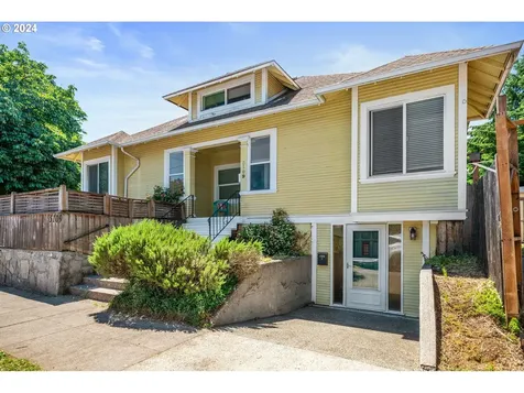 5109 NE 11th Avenue Portland OR 97211