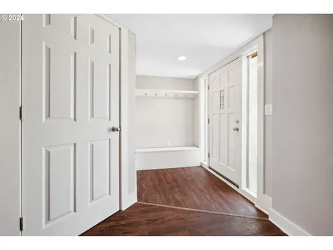 5109 NE 11th Avenue Portland OR 97211