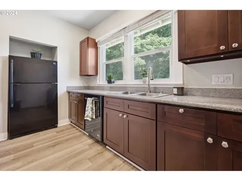 5109 NE 11th Avenue Portland OR 97211