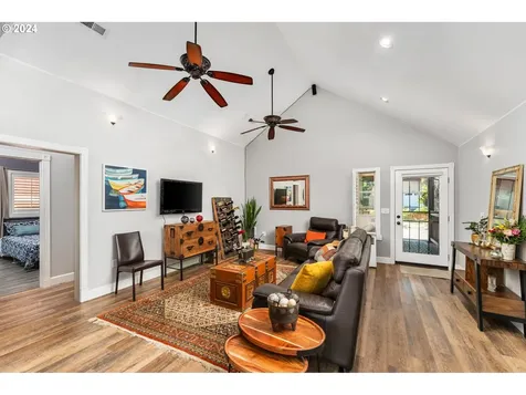 1421 SE 4th Street Gresham OR 97080