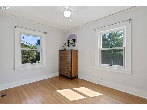 7506 Se 18th Avenue Portland OR 97202