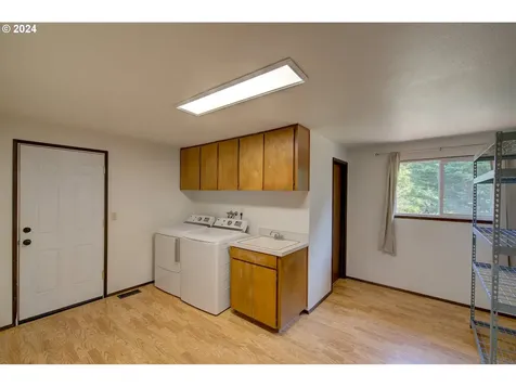 92254 Moore Road Warrenton OR 97146