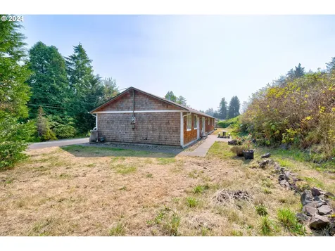 92254 Moore Road Warrenton OR 97146