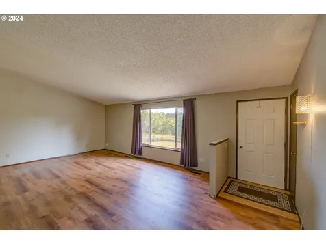 92254 Moore Road Warrenton OR 97146