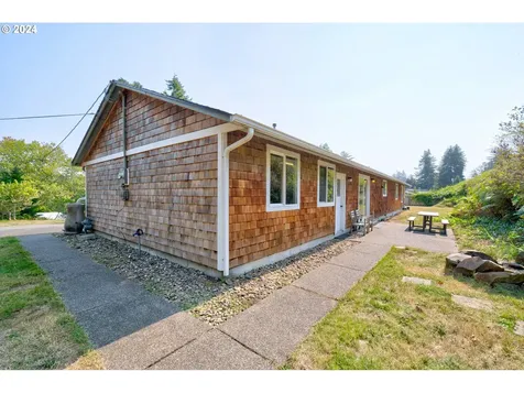 92254 Moore Road Warrenton OR 97146