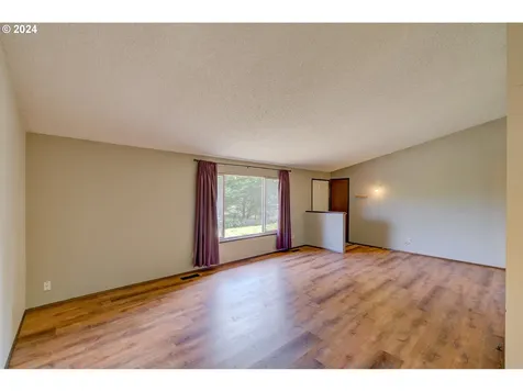 92254 Moore Road Warrenton OR 97146