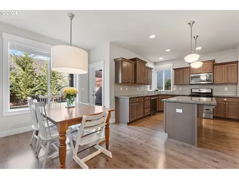 11211 NW 325th Avenue North Plains OR 97133