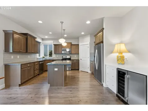 11211 NW 325th Avenue North Plains OR 97133