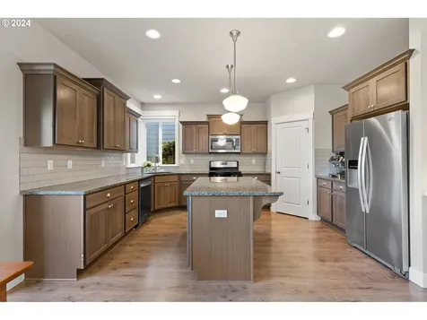 11211 NW 325th Avenue North Plains OR 97133