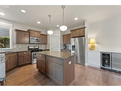11211 NW 325th Avenue North Plains OR 97133