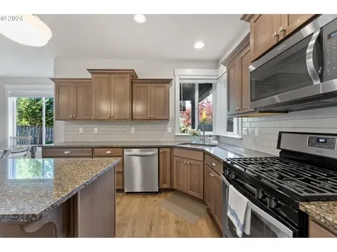11211 NW 325th Avenue North Plains OR 97133