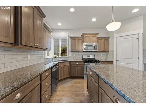 11211 NW 325th Avenue North Plains OR 97133