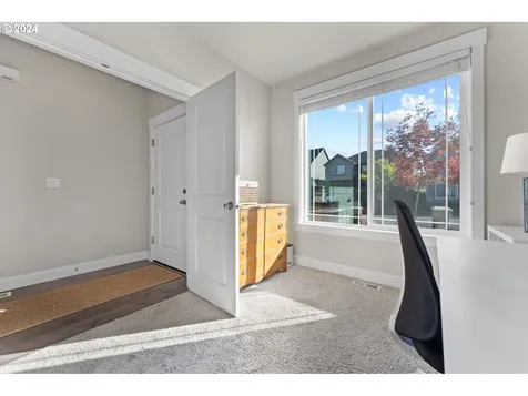 11211 NW 325th Avenue North Plains OR 97133
