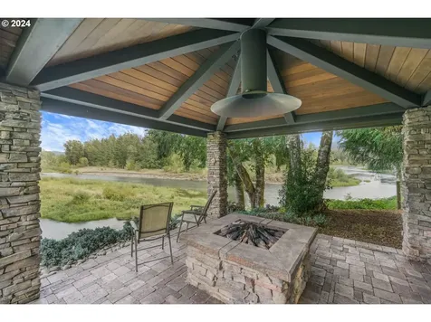 2857 Lewis River Road Woodland WA 98674