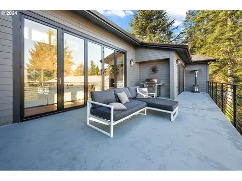 3021 Nw Luray Terrace Portland OR 97210