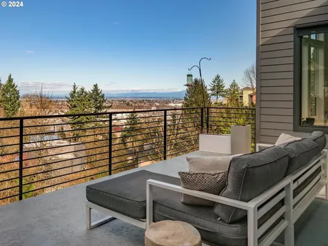 3021 Nw Luray Terrace Portland OR 97210