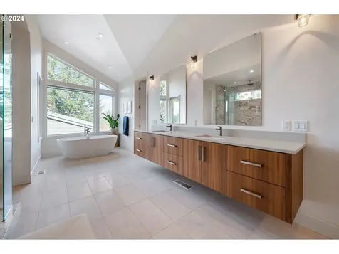 3021 Nw Luray Terrace Portland OR 97210