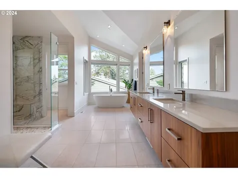3021 Nw Luray Terrace Portland OR 97210